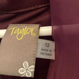 Taylor Women's Dress in Deep Purple